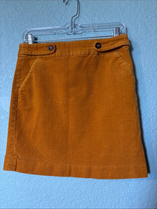 Banana Republic Dresses & Skirts - Banana Republic Corduroy Mini Skirt in Mustard Yellow, size 4 - like new